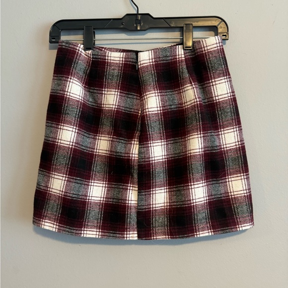 Forever 21 Mini Skirt Size Small - Picture 2 of 4